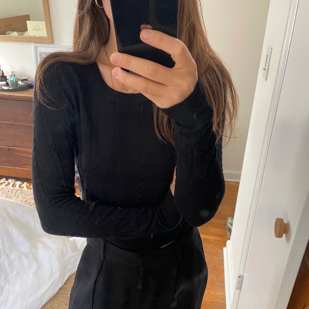 Olive Oliva cable knit black sweater XS